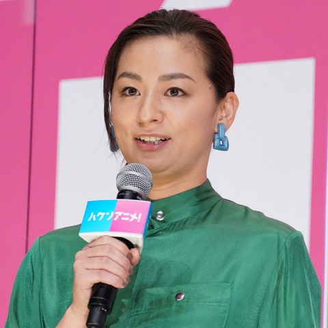 尾野真千子、『ミニオンズ』悪役アフレコ裏話「椅子にのぼって見下して…」 画像