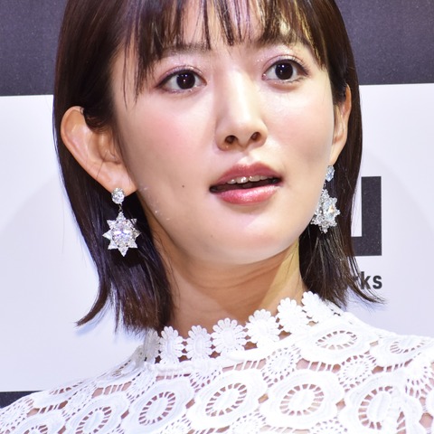 夏菜、ドラマの密着動画で入浴シーン公開! 画像