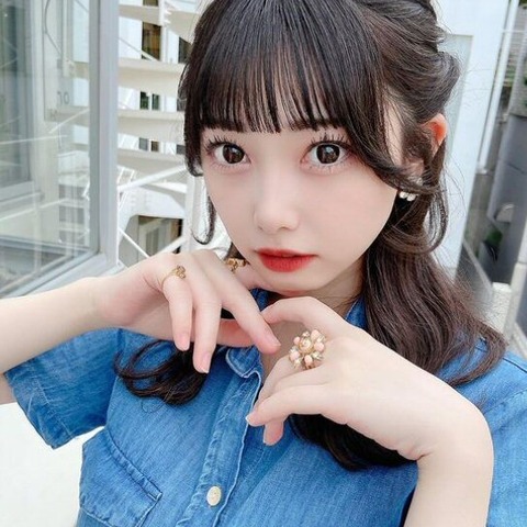 「令和のデヴィ夫人」小浜桃奈は超お嬢様!19歳でアクセサリー代100万円 画像
