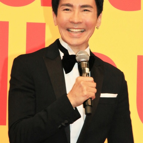 郷ひろみ、松平健と豪華“サンバ”コラボ!ネット興奮「紅白超えている」 画像