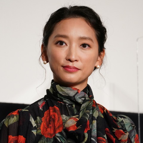杏、パリから近況報告!これまでの反動で「ネジが4、5本飛んじゃった」 画像