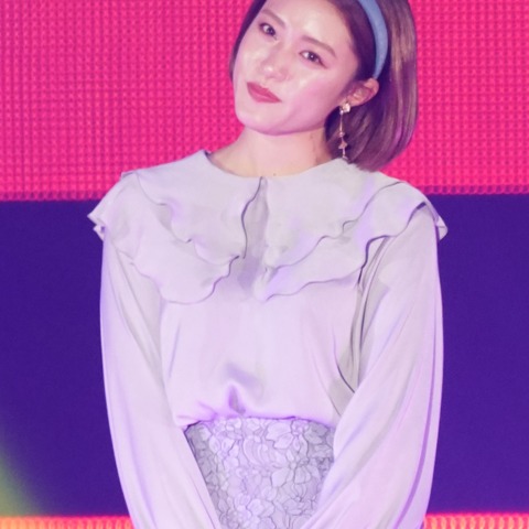 王林、ガーリーなスタイルでGirlsAwardに登場…会場に笑顔 画像