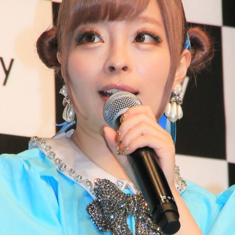 きゃりーぱみゅぱみゅ、ピエロのメイクのまま母親と言い争った過去 画像