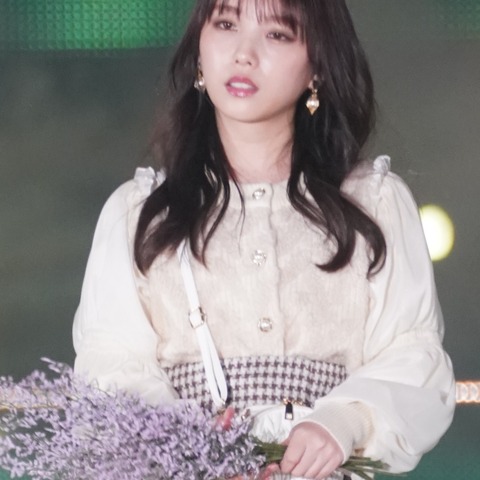 乃木坂46・与田祐希、58万円のマッサージチェアを購入?!「よだれ出そうです」 画像