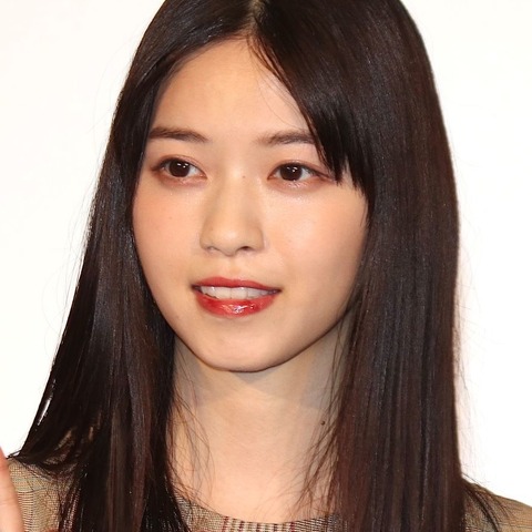 西野七瀬、意中の人には“好き避け”してしまう 相手を見ないようにして… 画像