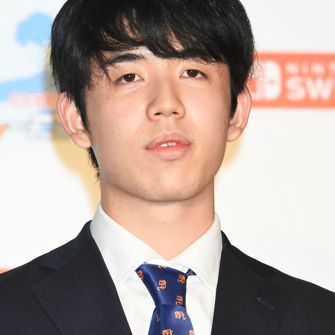 羽生善治、藤井聡太は「落ち着いて冷静沈着」「ポーカーフェイス」 画像
