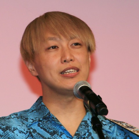 お見送り芸人しんいち、吉本の社員食堂でナンパしまくり!?ZAZYが目撃 画像