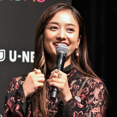 谷まりあ、82歳デヴィ夫人の若さの秘訣は恋愛!?「今でも恋してる」 画像