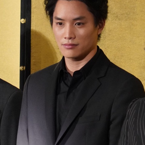鈴木伸之、俳優歴13年も受賞ゼロ…「評価された賞はやっぱりほしい」 画像