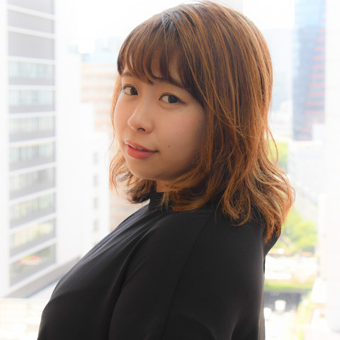 餅田コシヒカリ、着替えが面倒で下着のままリモート出演 手づかみで食事!? 画像