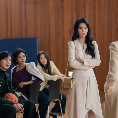 韓国ドラマ『ザ・グローリー ～輝かしき復讐～』ソン・ヘギョをいじめる人物など、物語を盛り上げる俳優たち 画像