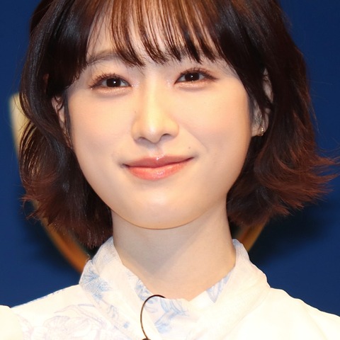 高橋ひかる、メールの返信に慎重…1年間放置したことも 画像