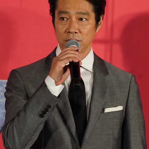 堤真一、演出家からのダメ出しに自暴自棄?車に「ひいてくれたら…」 画像