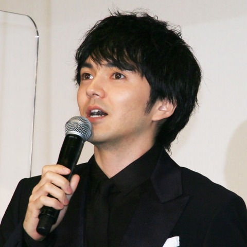 林遣都、大竹しのぶを有村架純の代わりに 電話で稽古をつけてもらう 画像