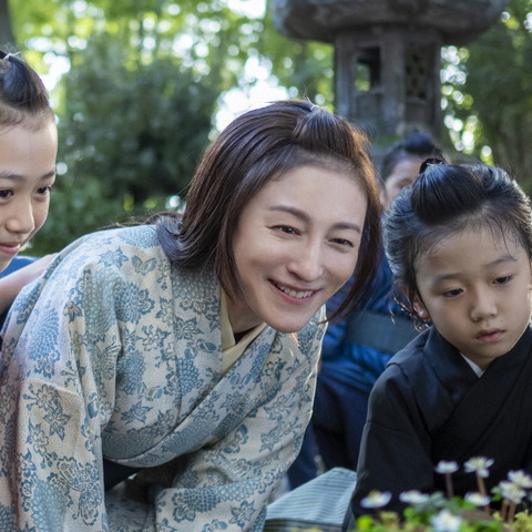 万太郎、母が好きな花との出会い そして学問所へ『らんまん』第3話 画像