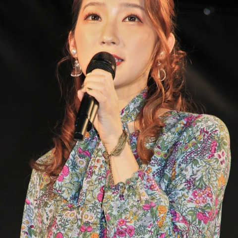 ウイカ、「俳優になりたい」後先考えず100万円だけ持って上京! 画像