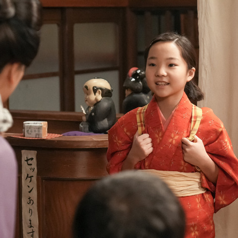 鈴子の生い立ちに暗い影？赤ちゃん描写に不穏な空気『ブギウギ』第4話 画像
