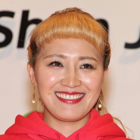 丸山桂里奈、夫から散歩しながらプロポーズされた!?思わぬ恋の始まりも 画像