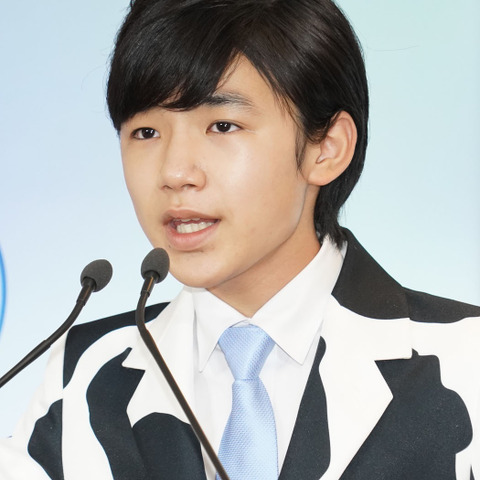 寺田心、LiLiCoと意気投合!2人で滝に打たれる!? 画像