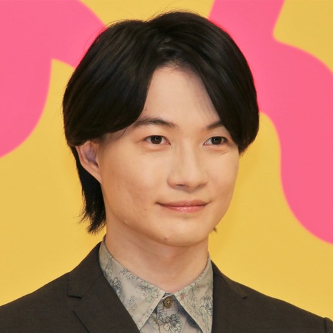 神木隆之介、『紅白』に出演決定!司会・浜辺美波とは『らんまん』で夫婦役 画像