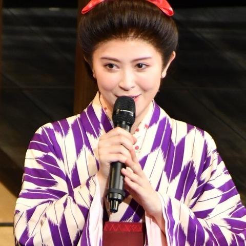 宮澤エマ、お嬢様のイメージに葛藤 祖父・喜一からの話に困惑 画像