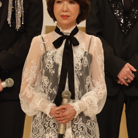 【NHK紅白】伊藤蘭、キャンディーズメドレーをソロ歌唱!親衛隊も話題 画像