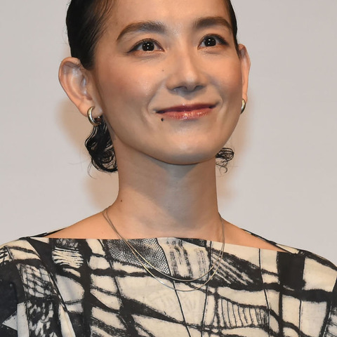 篠原ともえ、タレントからデザイナーへ華麗な転身!夫の後押しに感謝 画像