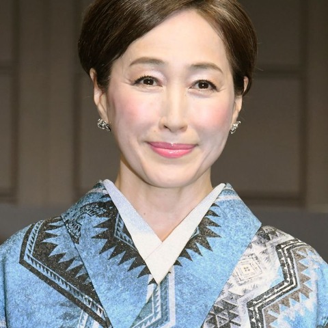 高島礼子、今年7月に還暦!SNS驚きの声「信じられない」 画像
