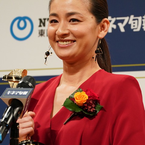 『虎に翼』語りの尾野真千子、朝ドラは叶っても夢… 画像