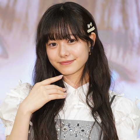 私立恵比寿中学・仲村悠菜、1st写真集ではアンニュイな表情カットがお気に入り! 画像
