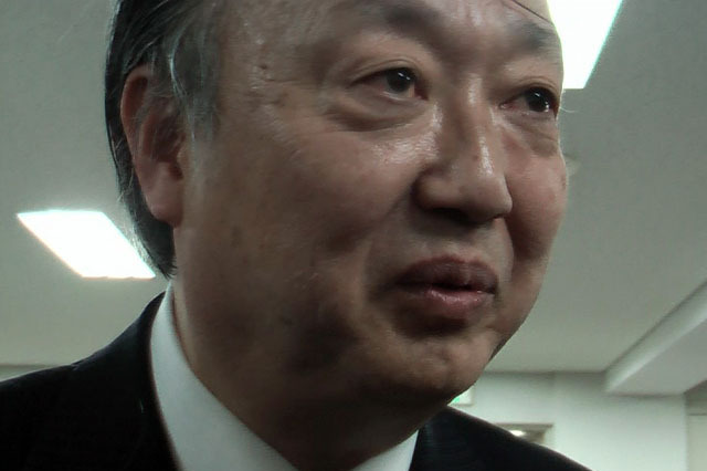 SIMロックが競争力低下の原因なのか？（後編） 画像