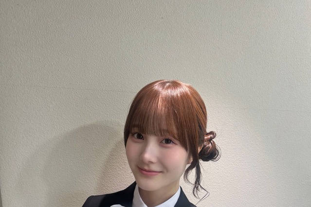 本田紗来、入学式の写真公開！スーツ姿に「似合う」「美人さん」 画像