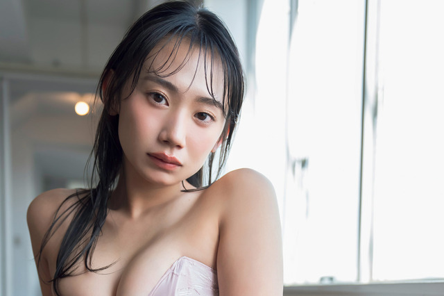 相沢菜々子が9頭身のランジェリーグラビア披露！『FLASH』最新号に登場 画像