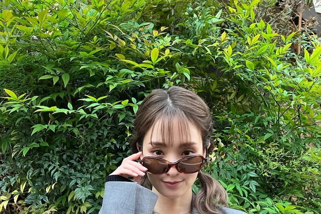 剛力彩芽、お腹チラ見せ私服ショット披露！ツインテール姿も話題 画像