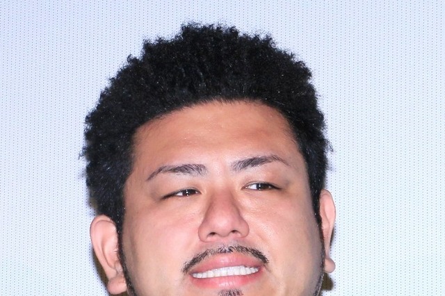 鬼越・金ちゃん、非売品ステッカーのメルカリ出品にドン引き「ヤバ！！」 画像