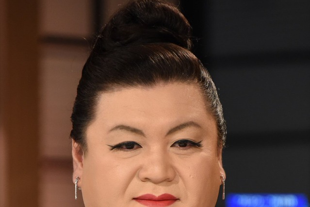 マツコ、移動時の苦労明かす！飛行機は2席分予約も…「ひじ掛けが上がらなくなってきた」 画像