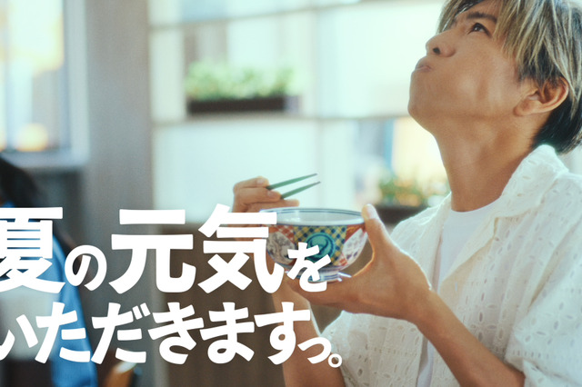 木村拓哉、吉野家新CMで「麦とろ牛皿御膳」を豪快に堪能！「撮影とはいえ、今日、かなりいただきました！」 画像
