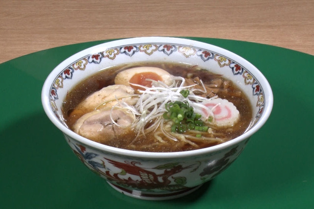 松本人志とダイアン津田が考案したラーメンが商品化！ 画像