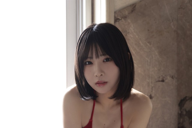 NMB48の注目メンバー・芳賀礼、デジタル写真集発売！ビキニショットで魅了 画像