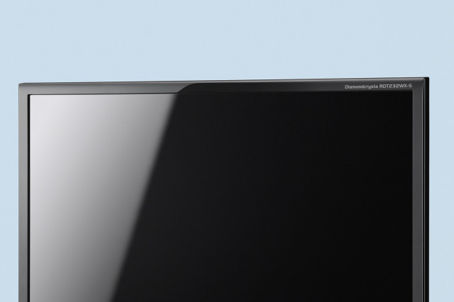 三菱、応答速度が速く残像感の少ないフルHDのIPS液晶――光沢モデルも 画像