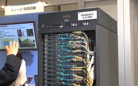 【富士通フォーラム2010(Vol.21):動画】データセンターの電力・設置スペースを低減する「PRIMERGY CX1000」 画像