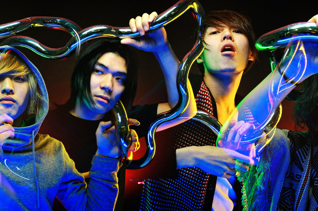 the telephonesがアルバム購入特典当選者に生電話～USTREAMで中継 画像