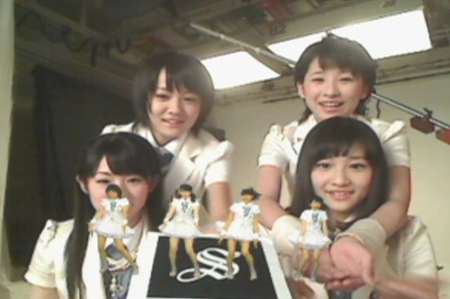 U-15アイドルが眼前に ～ 新人アイドル「スマイレージ」、デビューCDプロモにAR技術を採用 画像