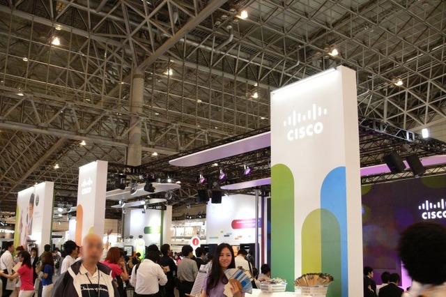 【Interop 2010（Vol.7）】無線LANを脅かす電波干渉源探知レーダー ――シスコ 画像