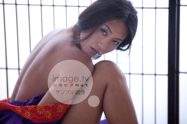 どこかで見たこのプロポーション～あの人気グラドルが改名して再び 画像