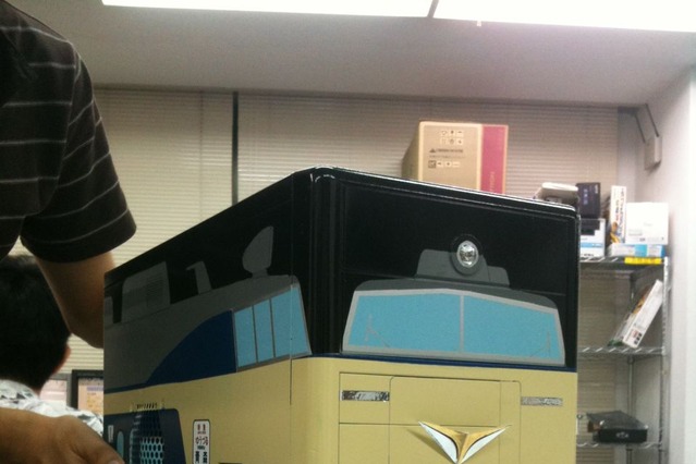 583系がモチーフ、鉄道車両型PCケースの商品化プロジェクトがスタート 画像