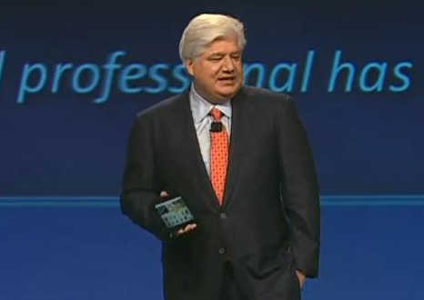 【ビデオニュース】プロフェッショナルなタブレット！ PlayBookをアピールするRIMのCEO 画像