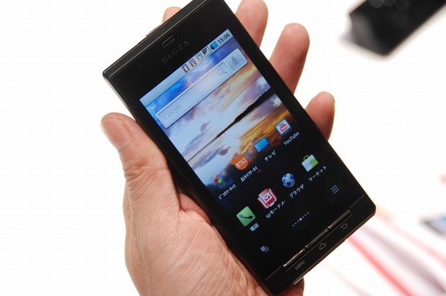 東芝製スマートフォン「REGZA Phone T-01」が本日発売……NTTドコモ 画像