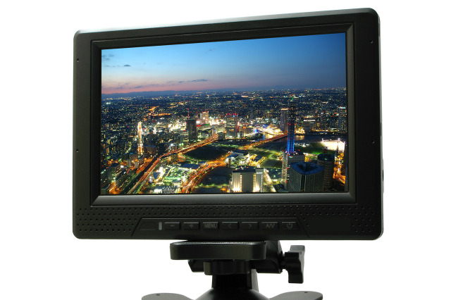 ハンファ、バッテリ内蔵/タッチパネル採用の小型液晶ディスプレイ2製品 画像