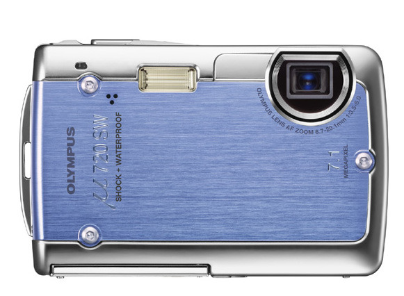 オリンパス、水深3mまでの撮影が可能な710万画素デジカメ「μ 720SW」　1.5mの落下テストもクリア 画像